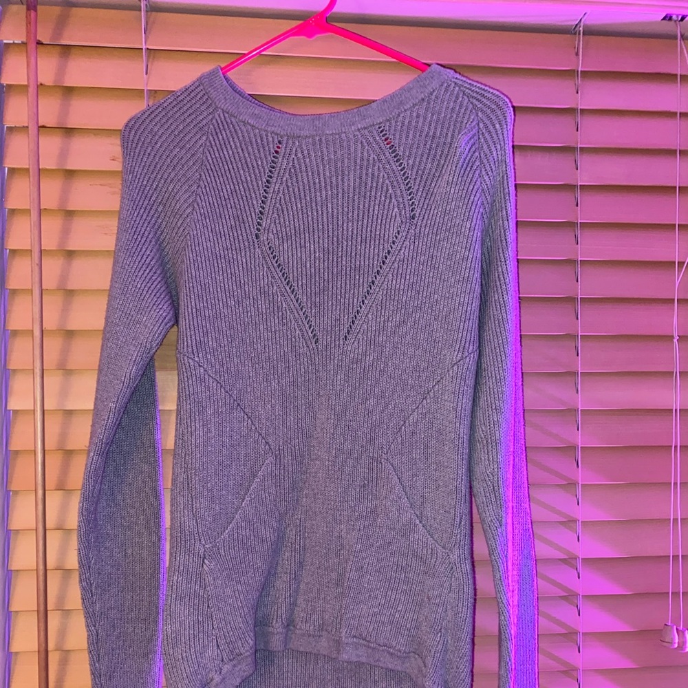 LULULEMON GRAY CHUNKY KNIT SWEATER